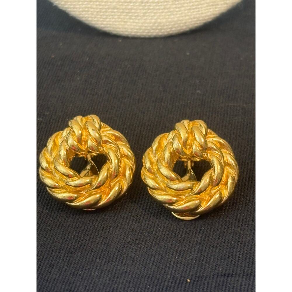 Vintage Monet Gold Tone Rope Knot Clip Earrings – 1980s